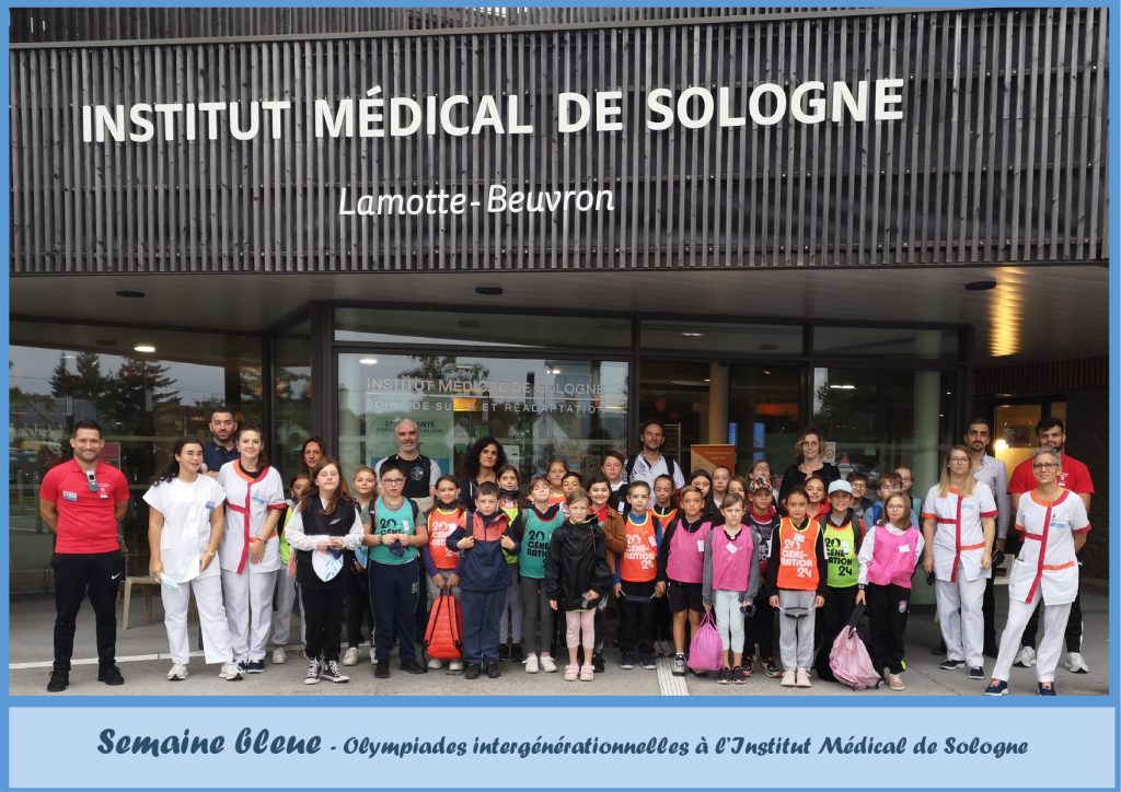 Phot de groupe des Olympiades de l'école de Brinon sur Sauldre avec les élèves